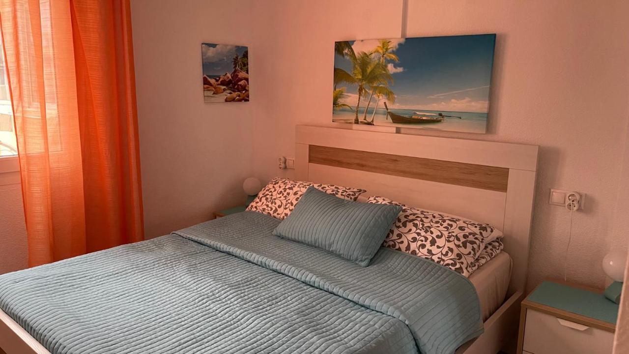 Isla Verde Apartment Торевьиа Экстерьер фото