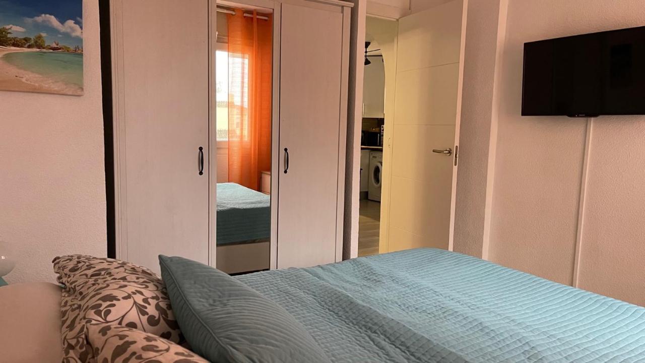 Isla Verde Apartment Торевьиа Экстерьер фото