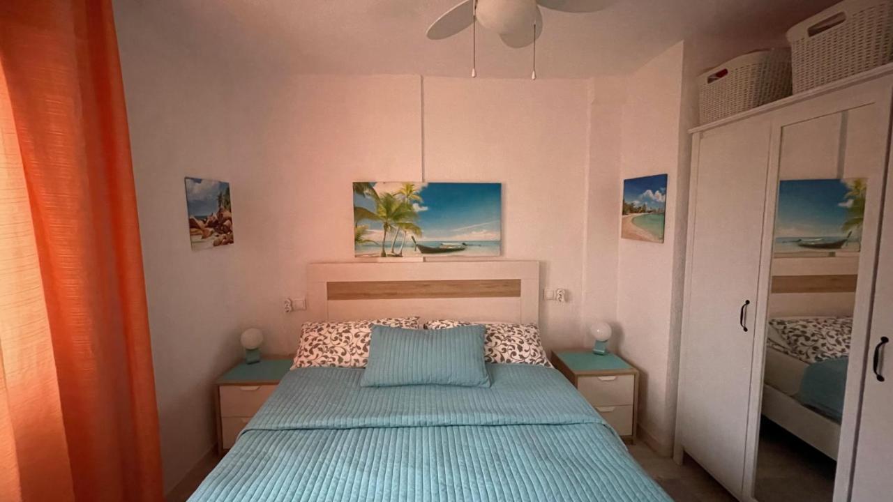 Isla Verde Apartment Торевьиа Экстерьер фото