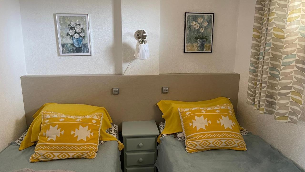 Isla Verde Apartment Торевьиа Экстерьер фото