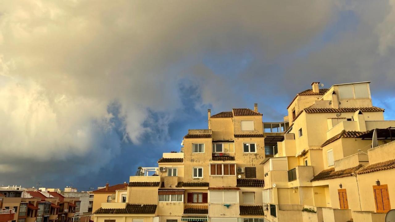 Isla Verde Apartment Торевьиа Экстерьер фото