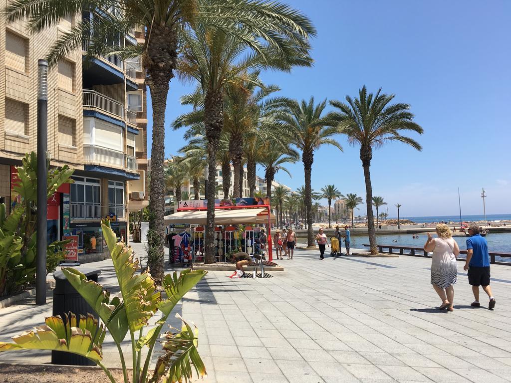 Isla Verde Apartment Торевьиа Экстерьер фото