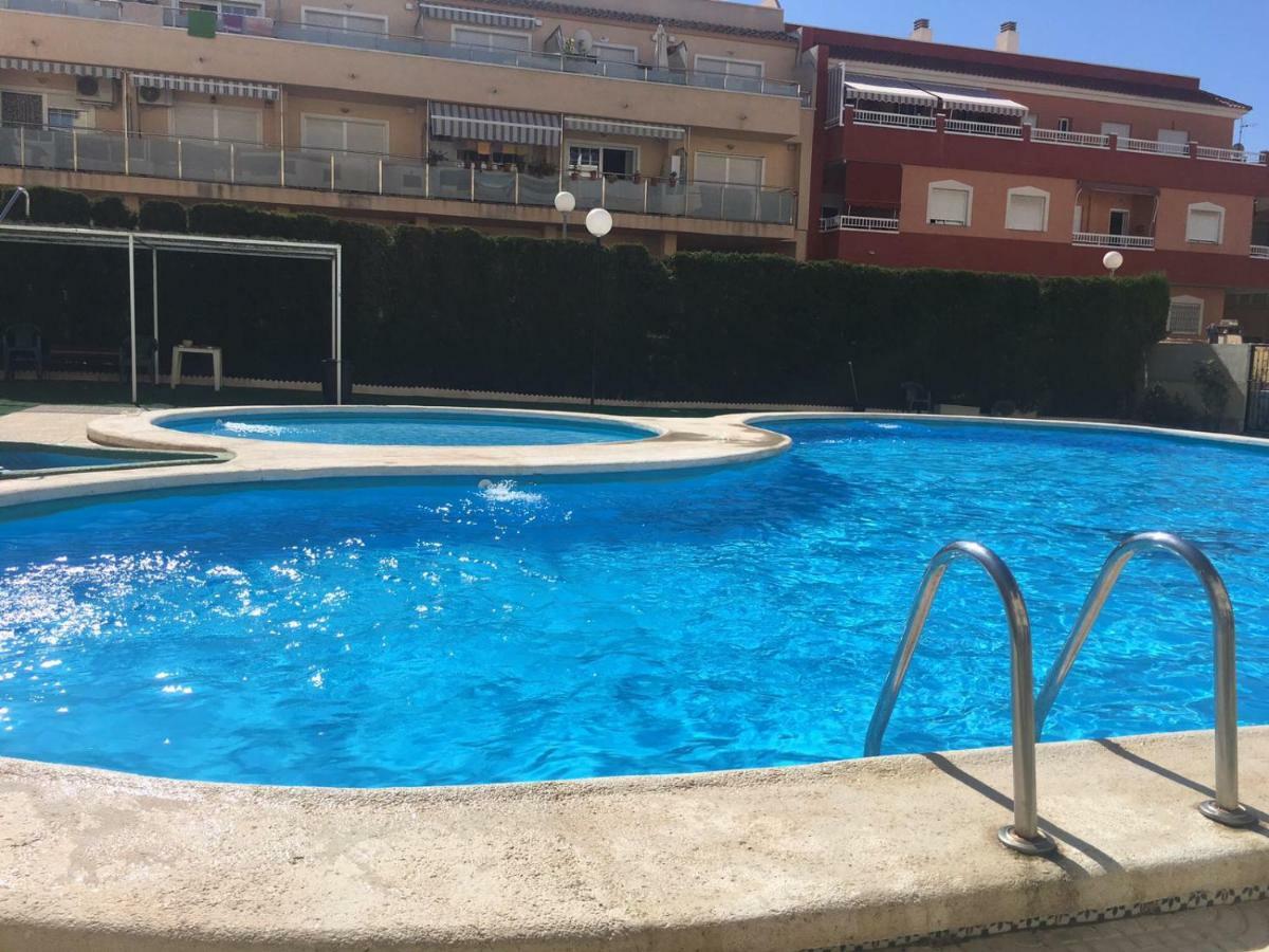 Isla Verde Apartment Торевьиа Экстерьер фото