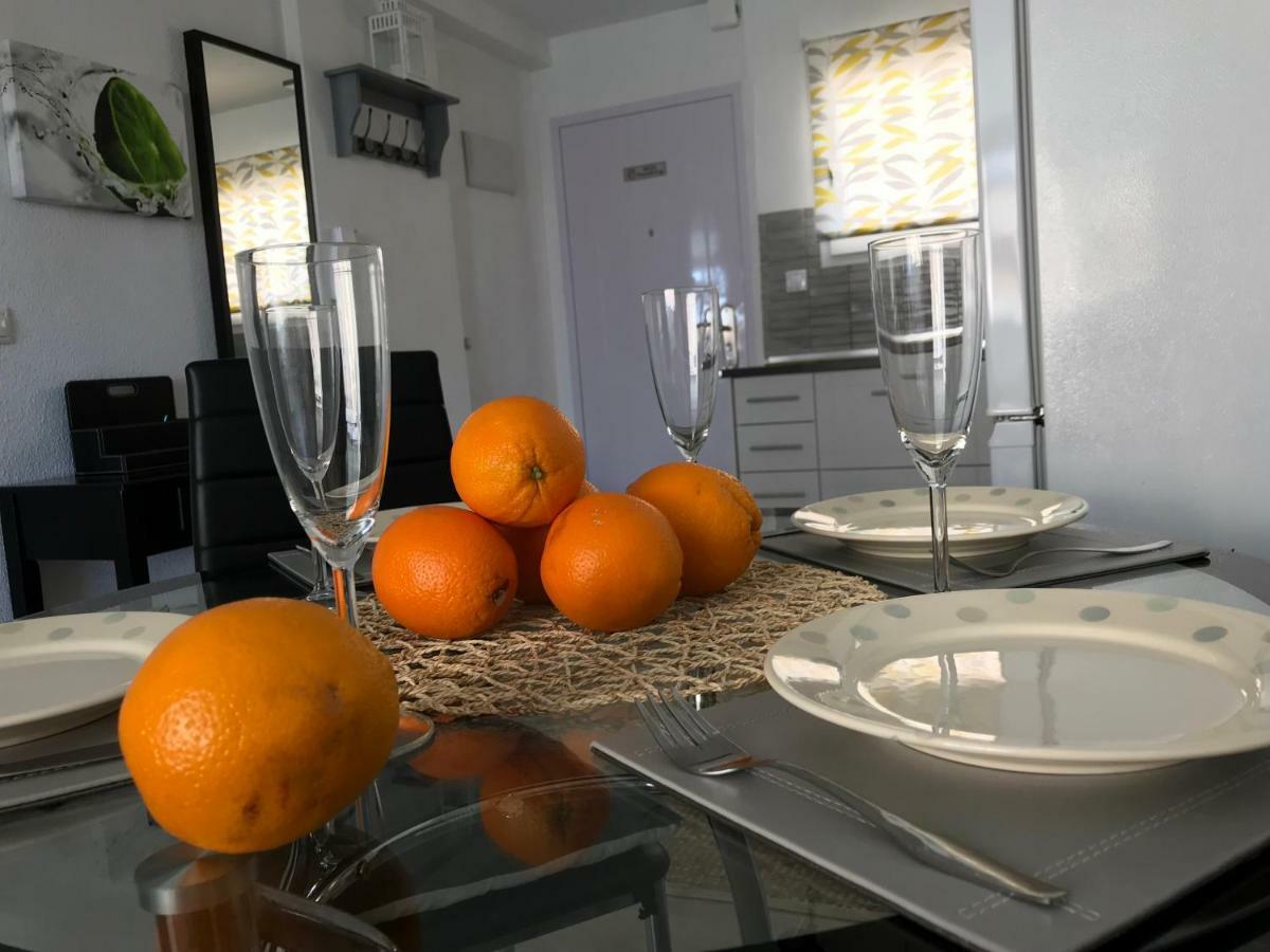 Isla Verde Apartment Торевьиа Экстерьер фото