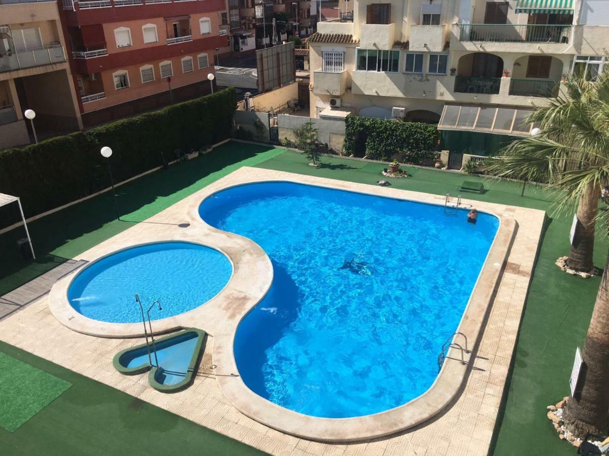 Isla Verde Apartment Торевьиа Экстерьер фото